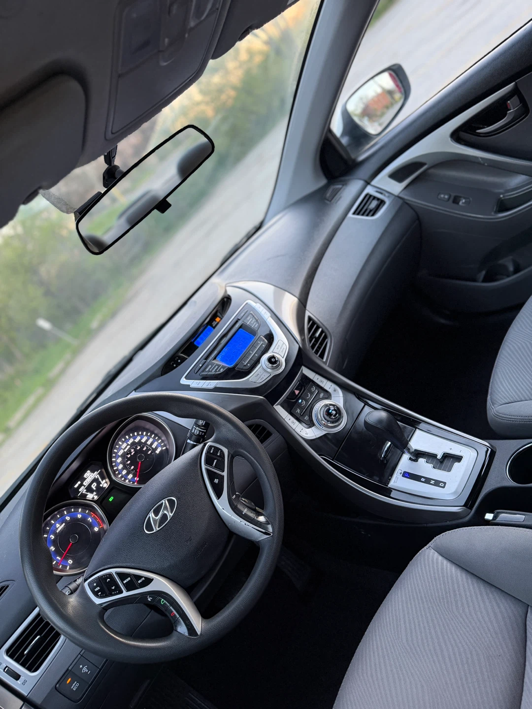 2012 Hyundai Elantra limited White Sedan - photo 3