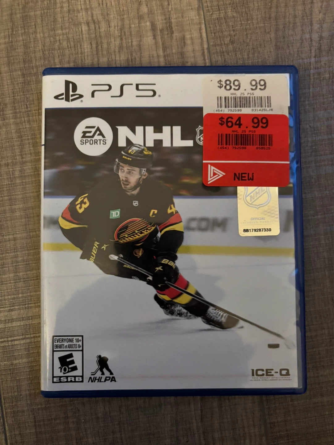 PlayStation 5 Console, Controller & NHL 25 PS5 Game Bundle - photo 5