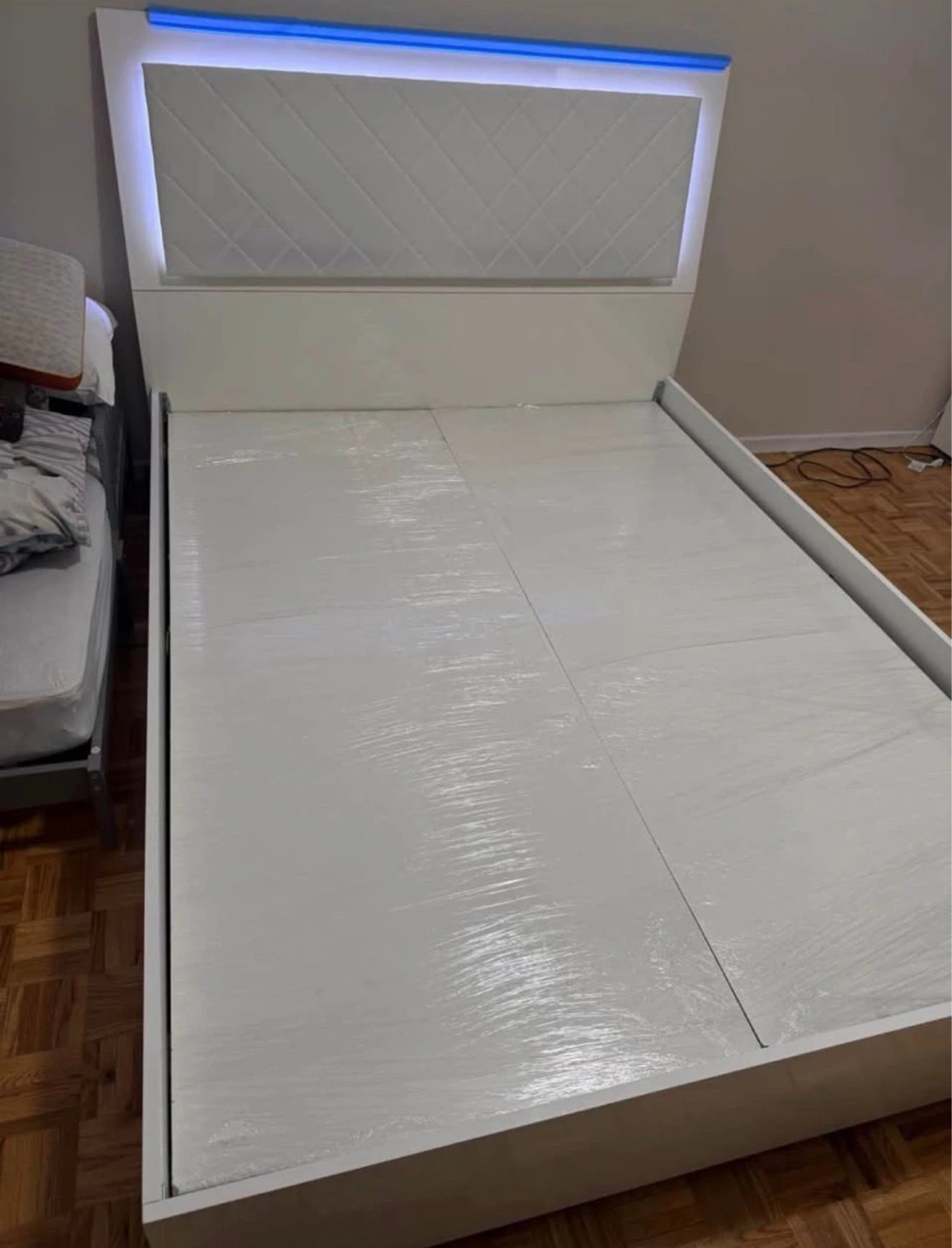 Queen size Modern White Bed Frame with LED Headboard