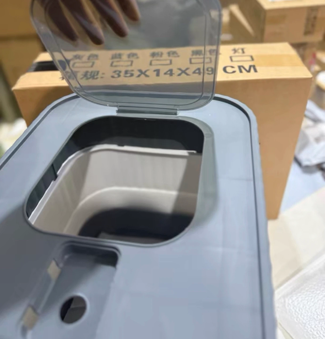 Enclosed Cat Litter Box with Scoop - photo 3