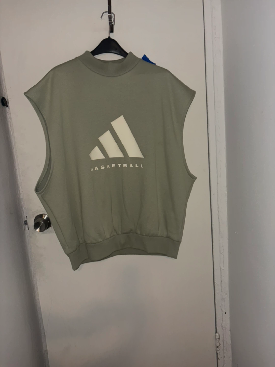 RARE Adidas Sleeveless Basketball Sweatshirt (oversized) - photo 2