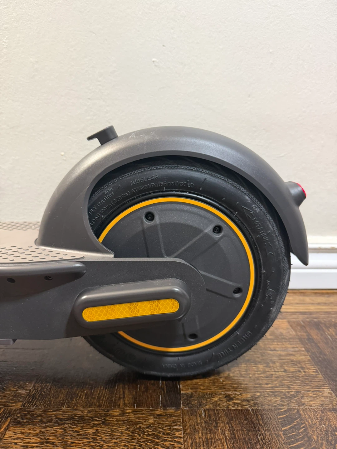 Ninebot g30 max almost brand new - photo 4