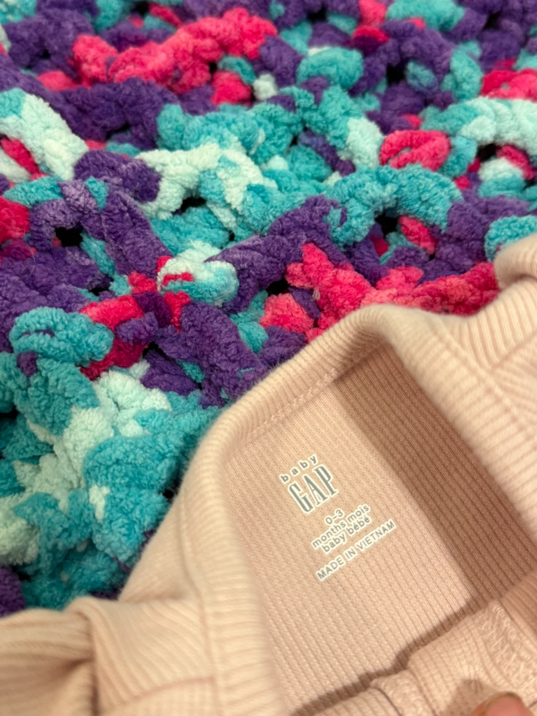 Baby Gap Pink Ribbed Romper 0-3 Months - photo 2