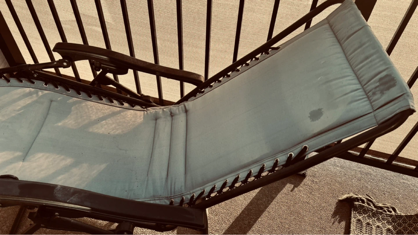 Zero Gravity Reclining Patio Lounge Chair – Padded Outdoor Chair - photo 3