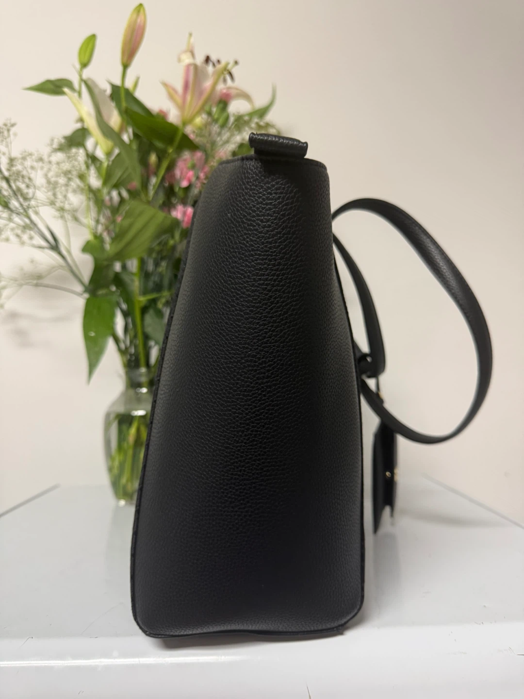 Tommy Hilfiger Tote Bag with Matching Pouch - photo 4
