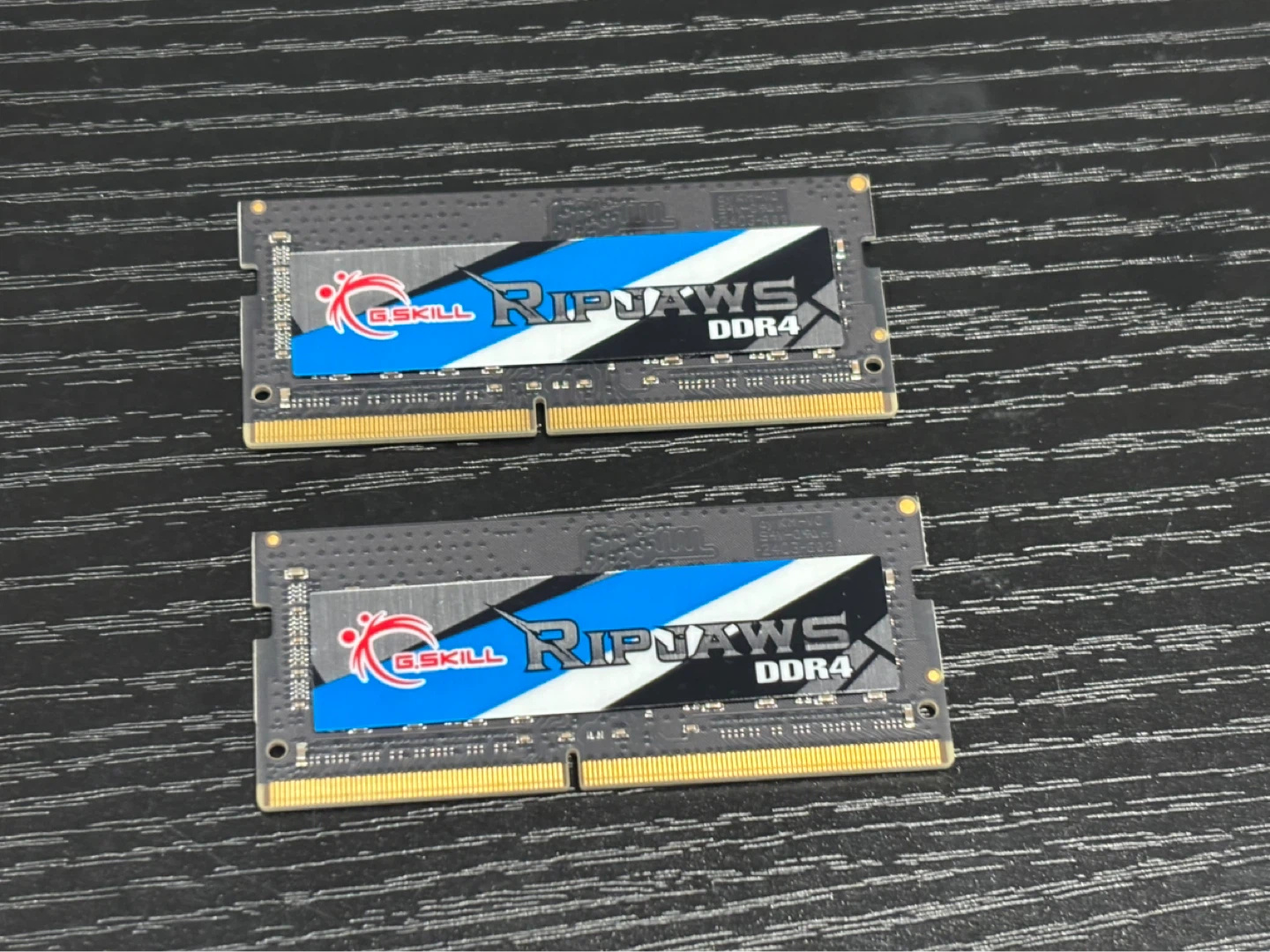RIPJAWS DDR4 32 GBs 3200Hz Ram