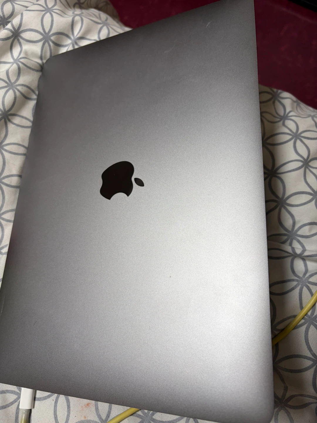 Apple MacBook Pro Laptop - photo 2