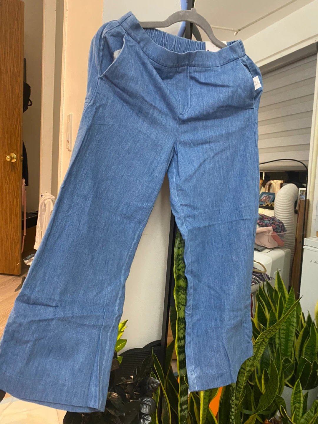 Old Navy Capri light weight pants Size 0