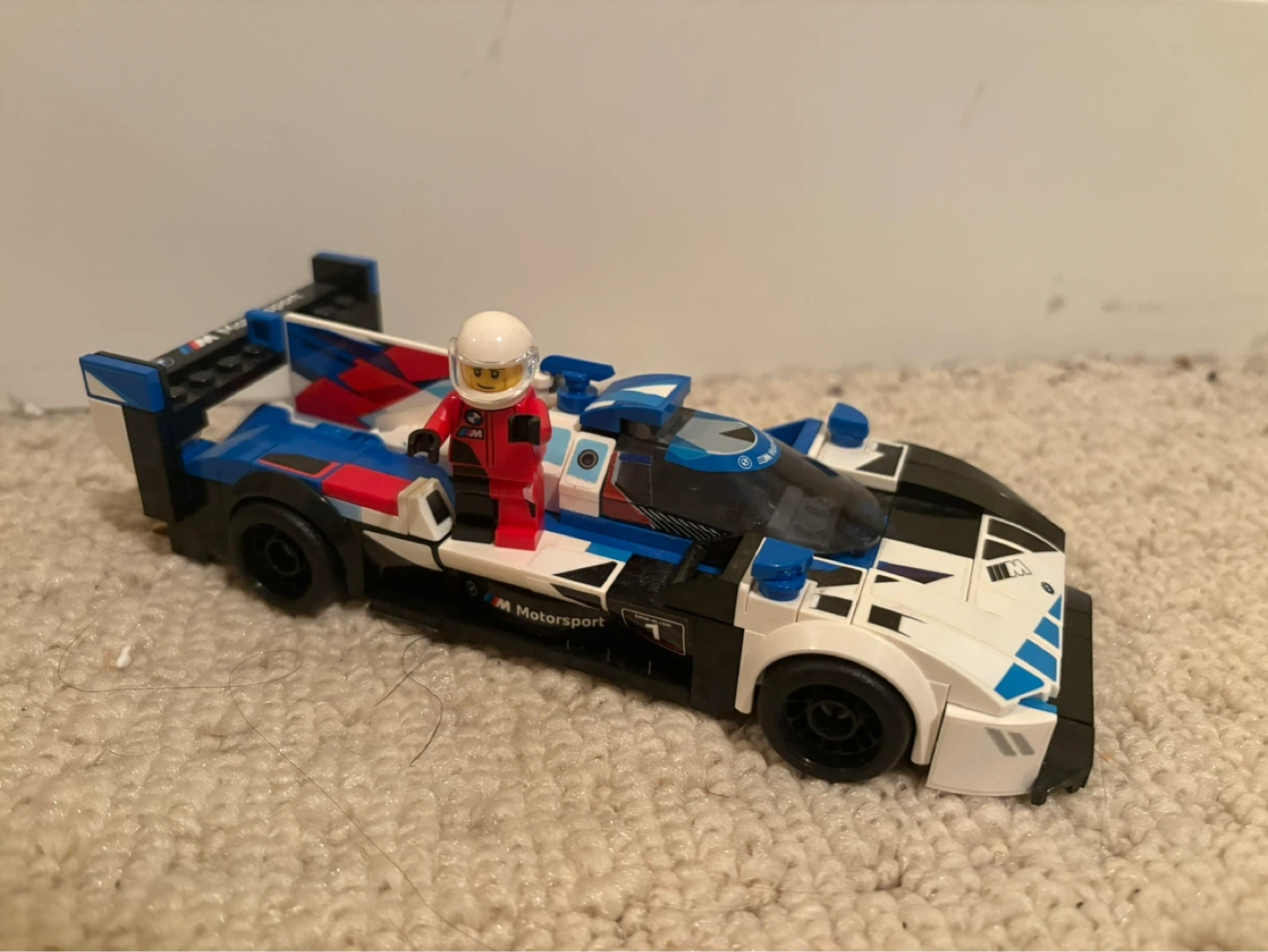 LEGO #76922 Speed Champions BMW M Hybrid V8 Race Car