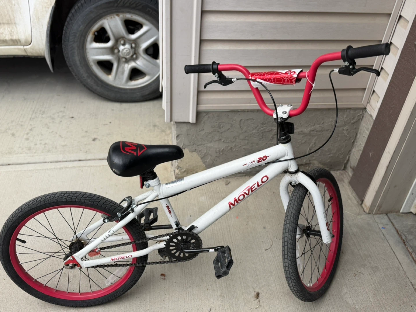 Movelō BMX Bike - White/Red