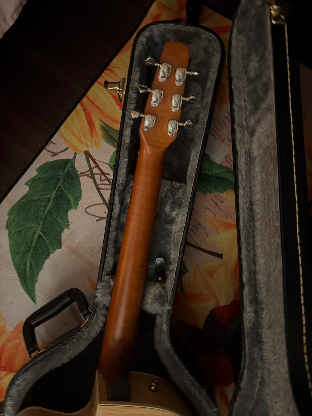 Seagull Acoustic Guitar with Hard Case - photo 4