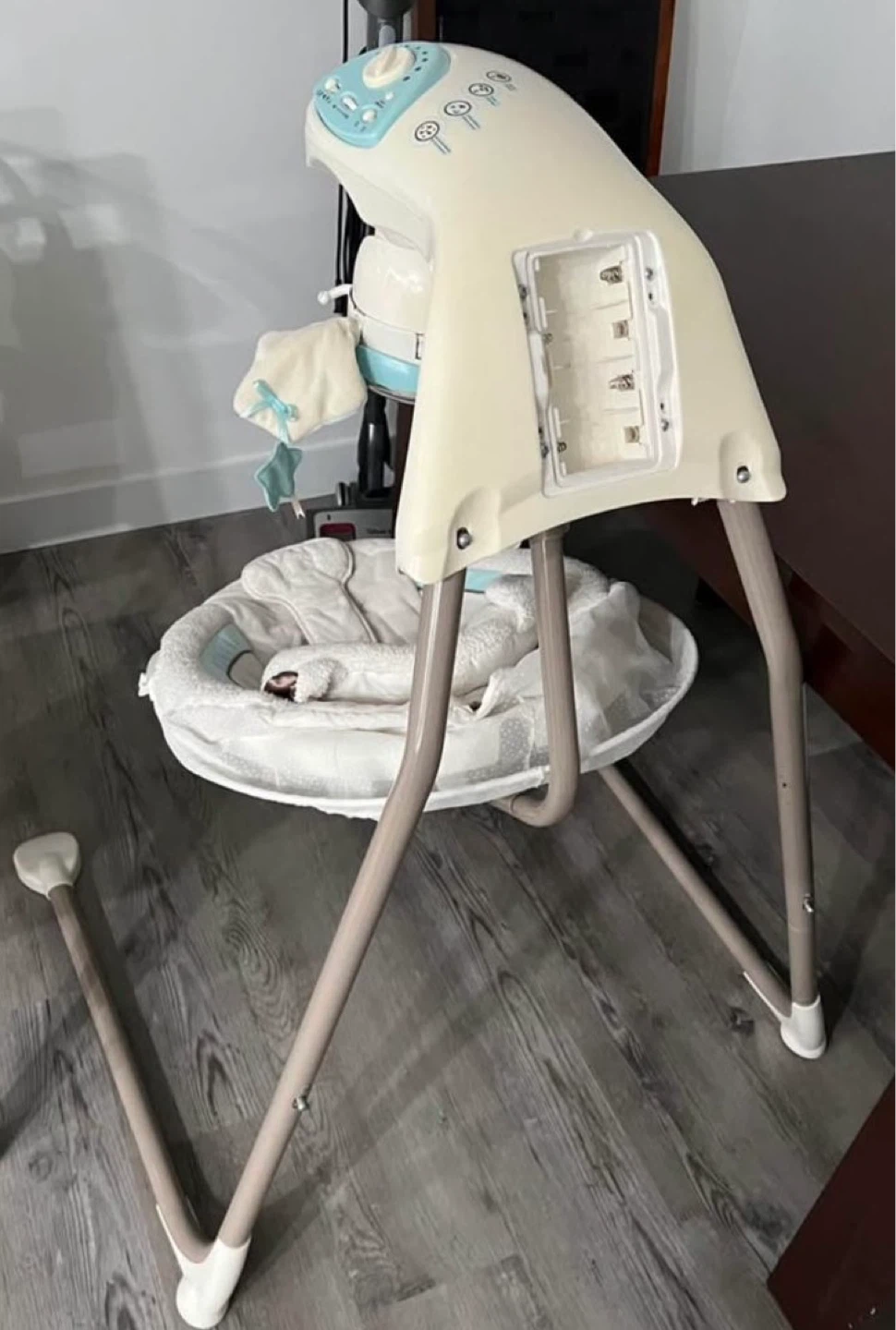 Fisher-Price "My Little Lamb" Cradle 'n Swing - photo 5