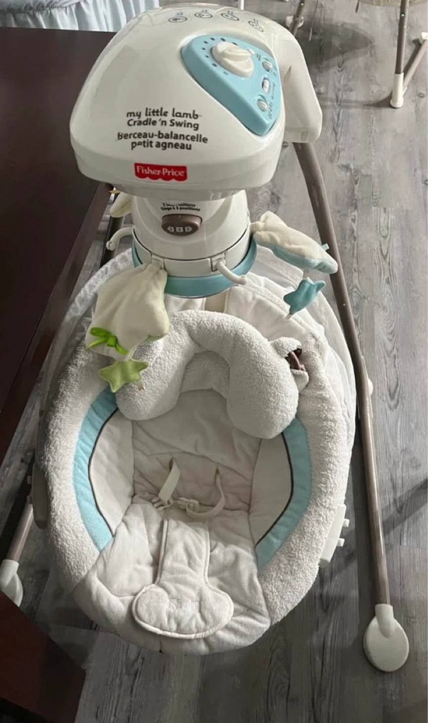 Fisher-Price "My Little Lamb" Cradle 'n Swing