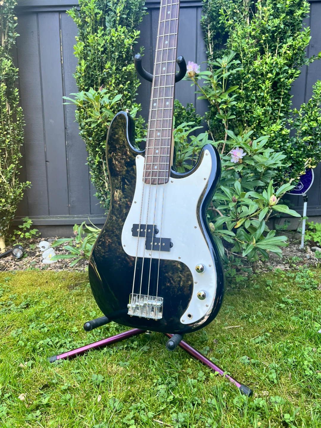 Fender P-Bass Affinity Squier Bass Guitar ✅ Free Delivery