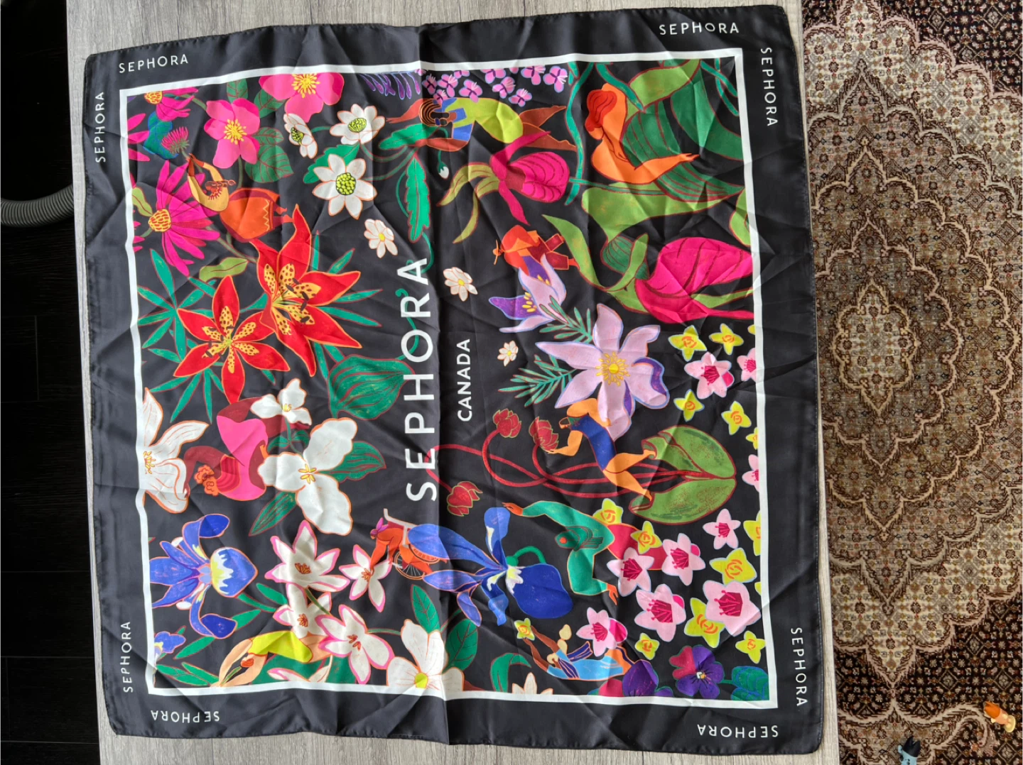 Sephora Canada Tote and Floral Silk Scarf - photo 3