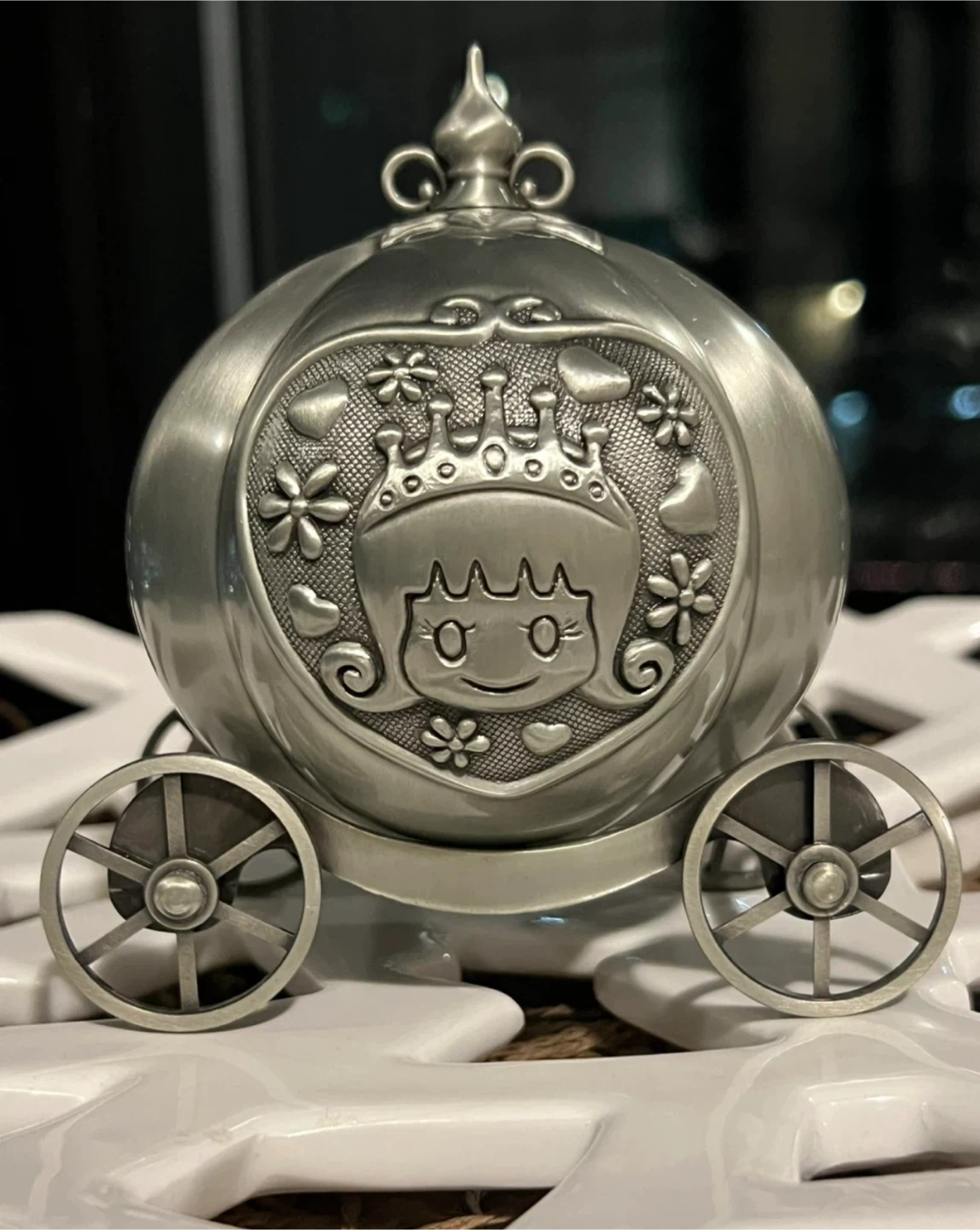 Carriage Shaped Coin Bank
