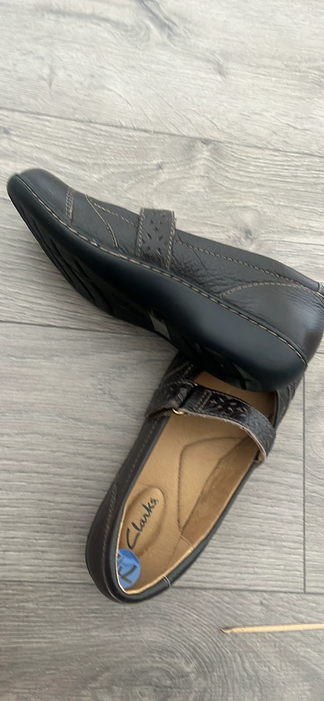 Clarks Women's Black Leather Mary Jane Flats Size 7.5 - photo 3