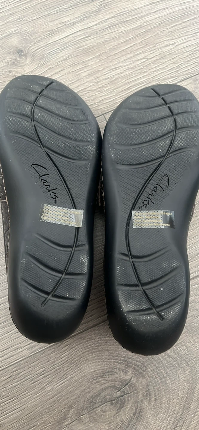 Clarks Women's Black Leather Mary Jane Flats Size 7.5 - photo 5