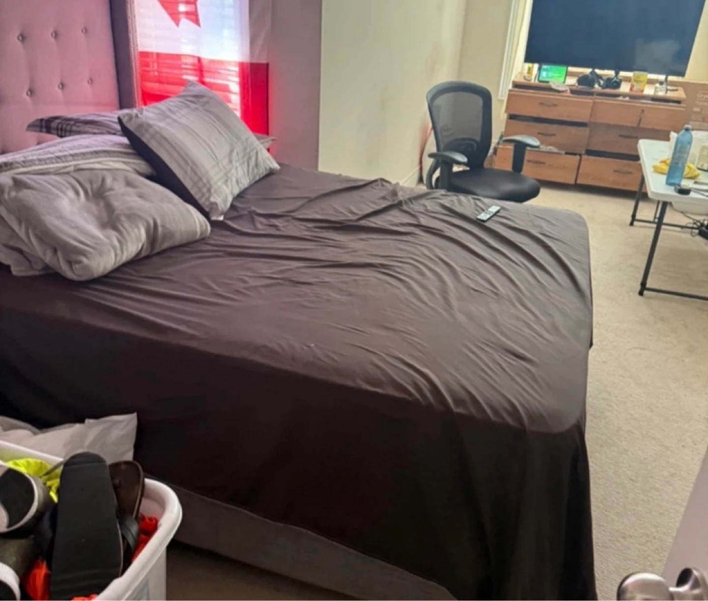 Spacious Room For Rent