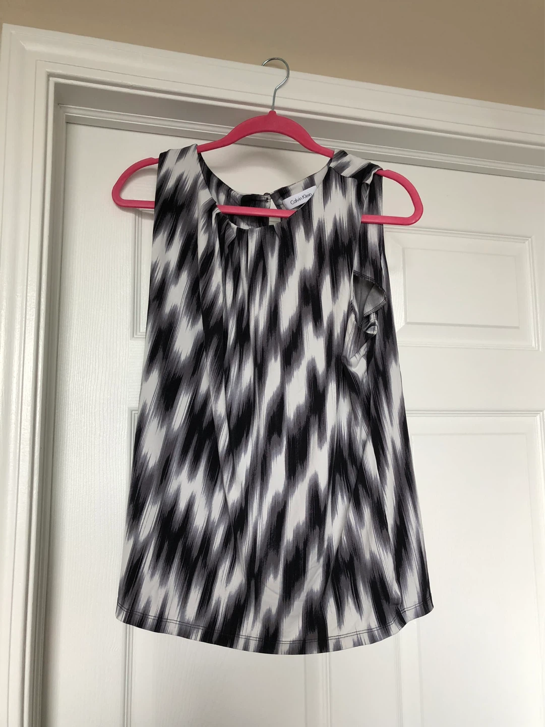 Calvin Klein Sleeveless Blouse - Black & White Pattern - photo 2