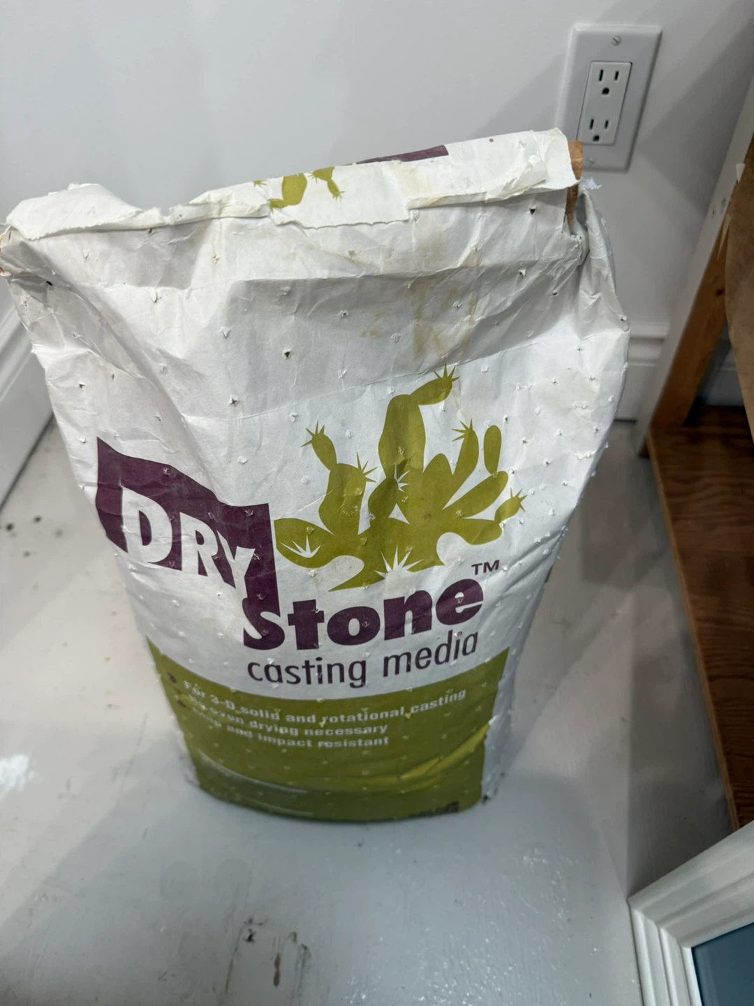 Dry Stone Casting Media
