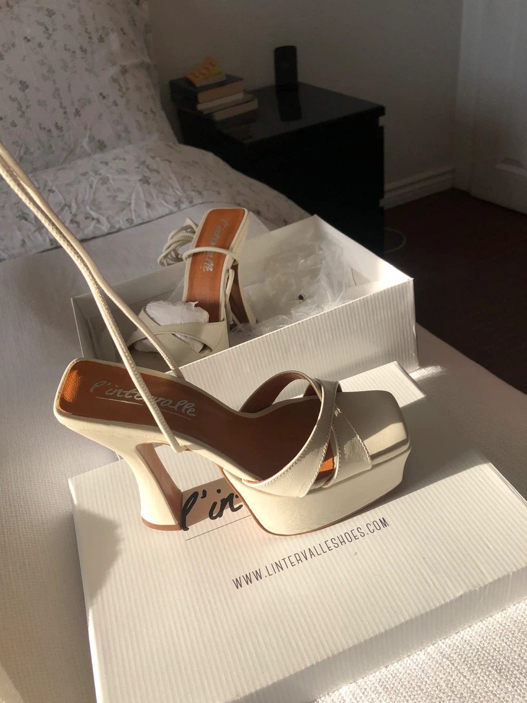 L'intervalle Cream Leather Platform Heels - photo 3