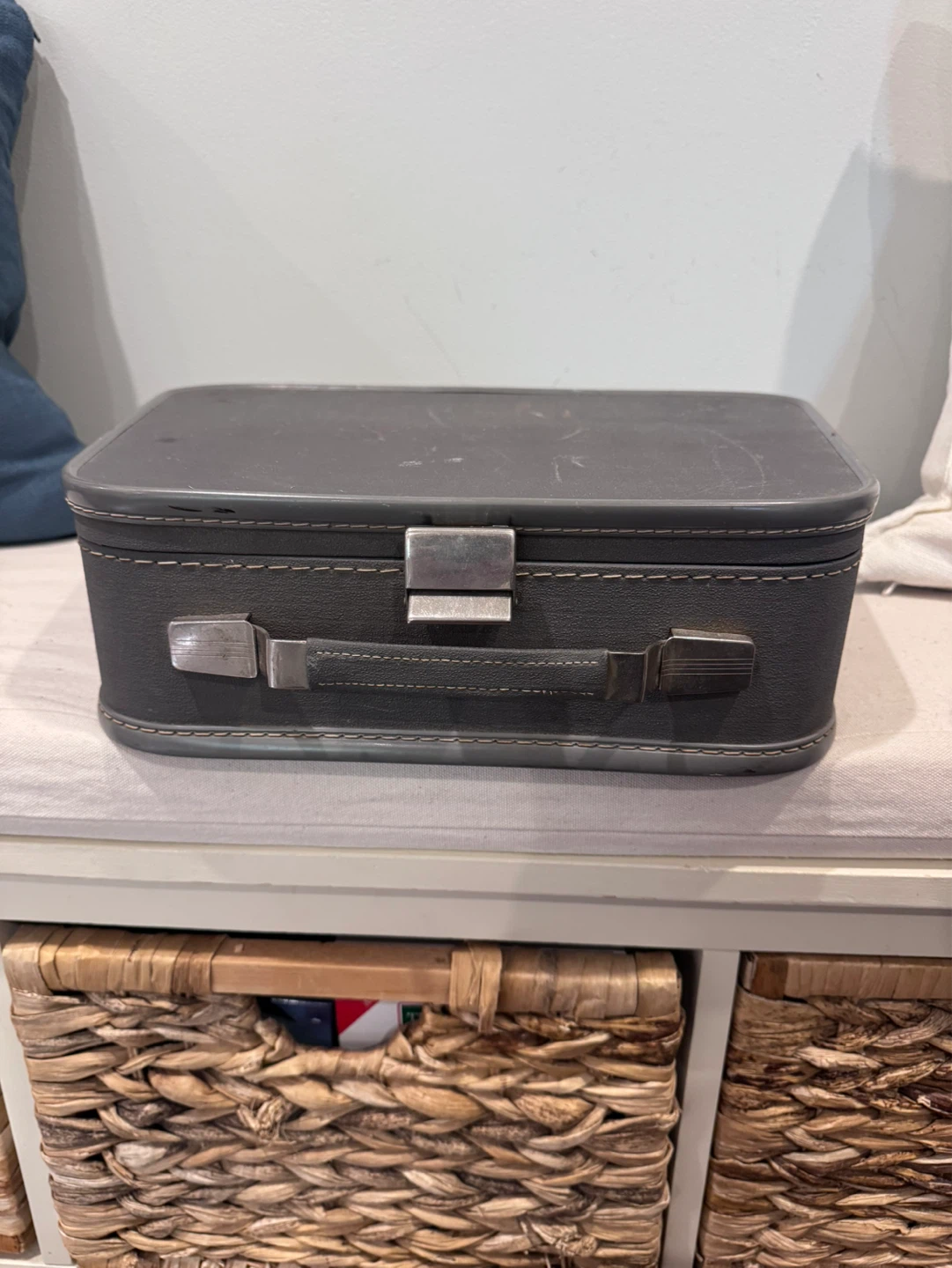 Adler Majestic 612 Typewriter with Case and Ribbon - photo 3