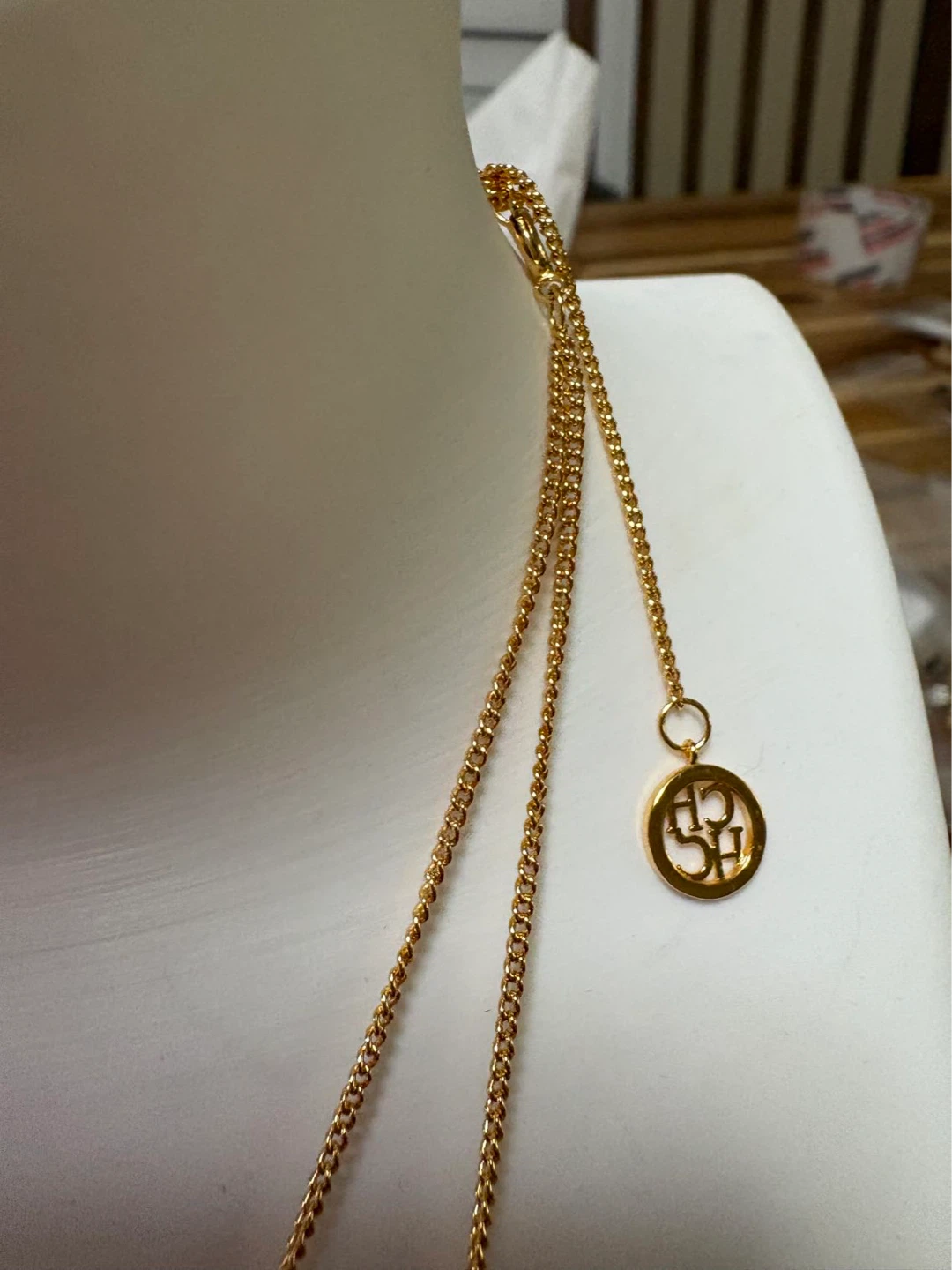 Carolina Herrera Pearl and Crystal Pendant Necklace - photo 2