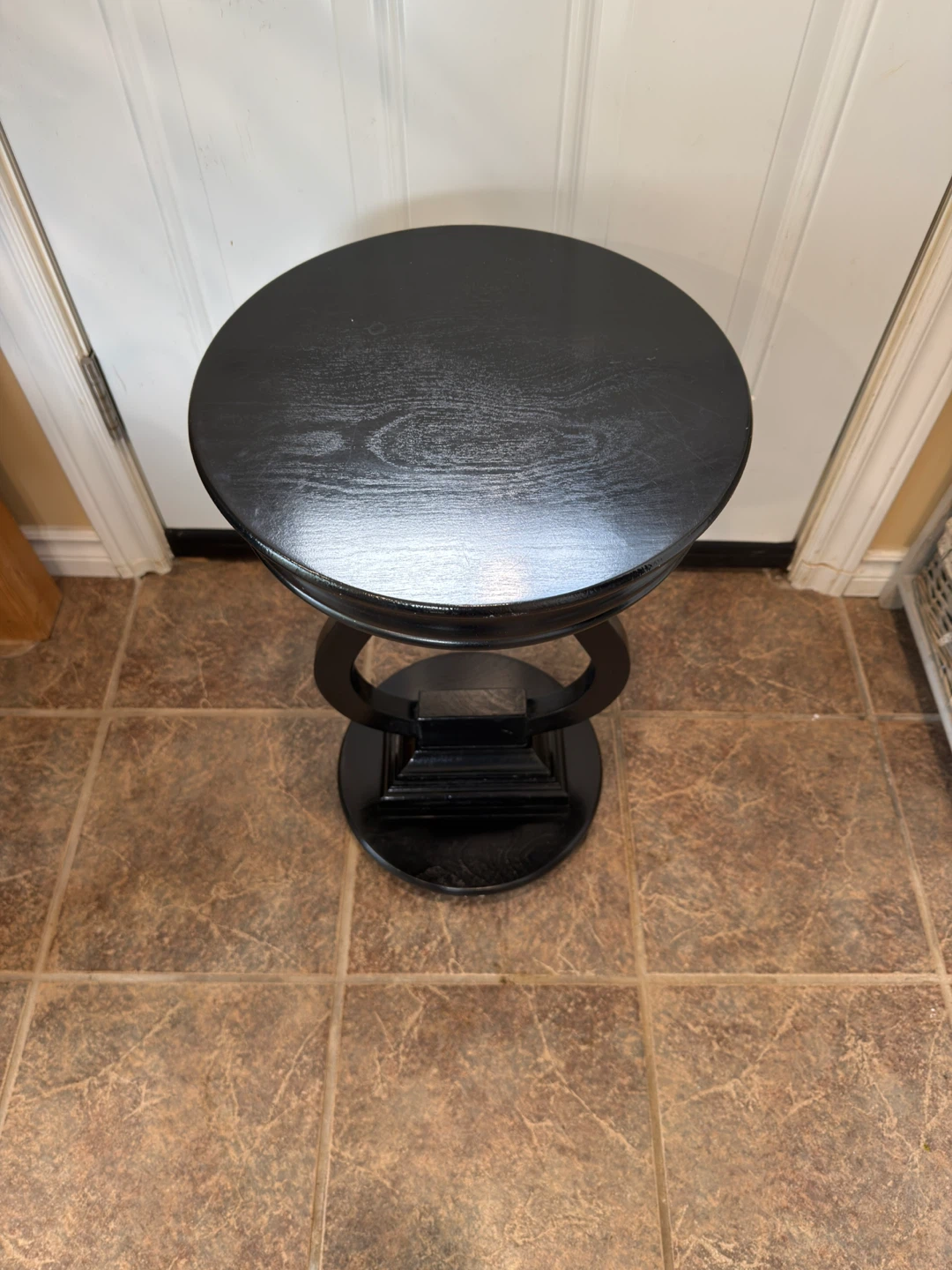 Black Round Pedestal Plant Stand