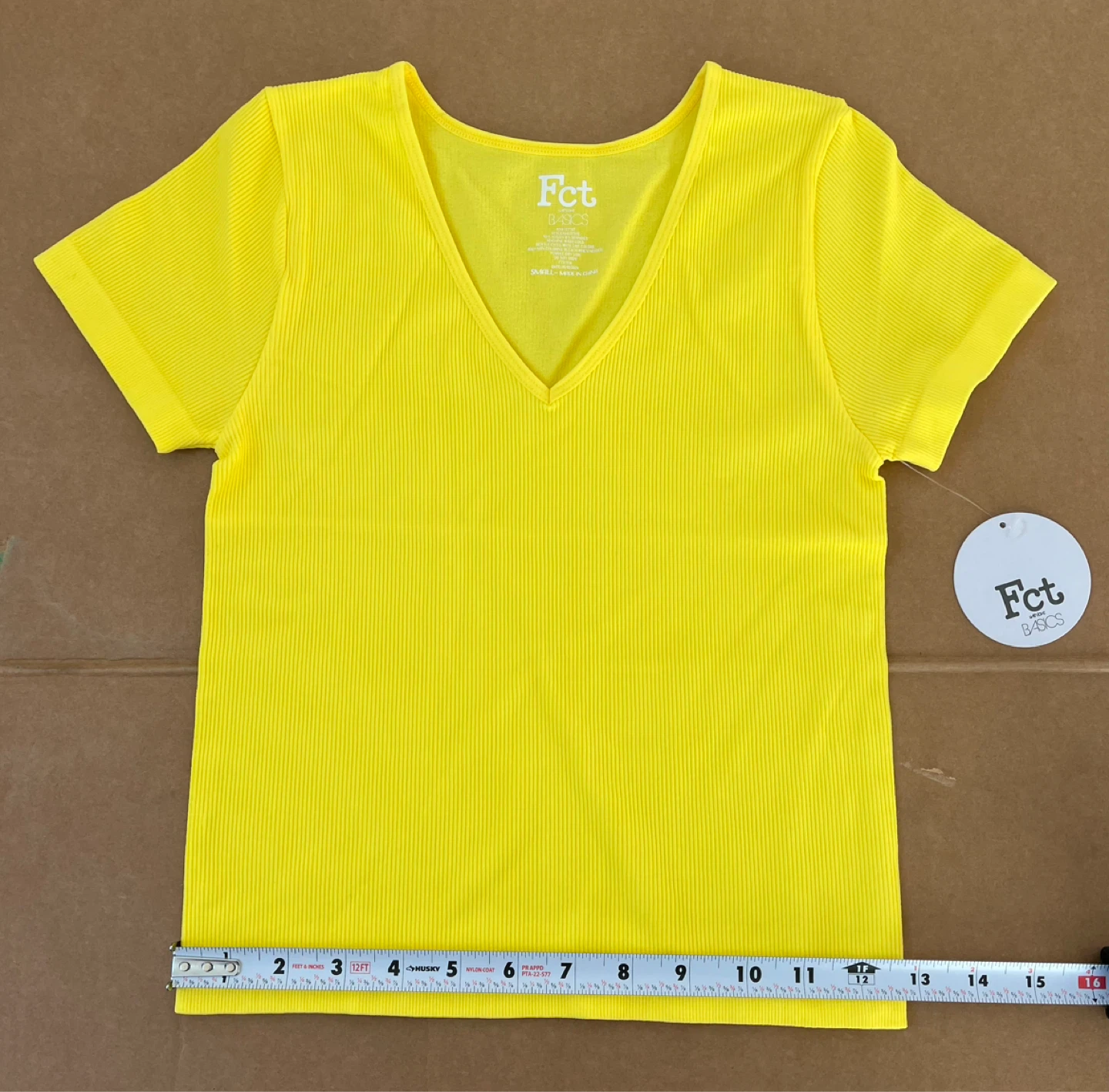 Fct Basics Ribbed V-Neck T-Shirt - Yellow - Small - photo 4