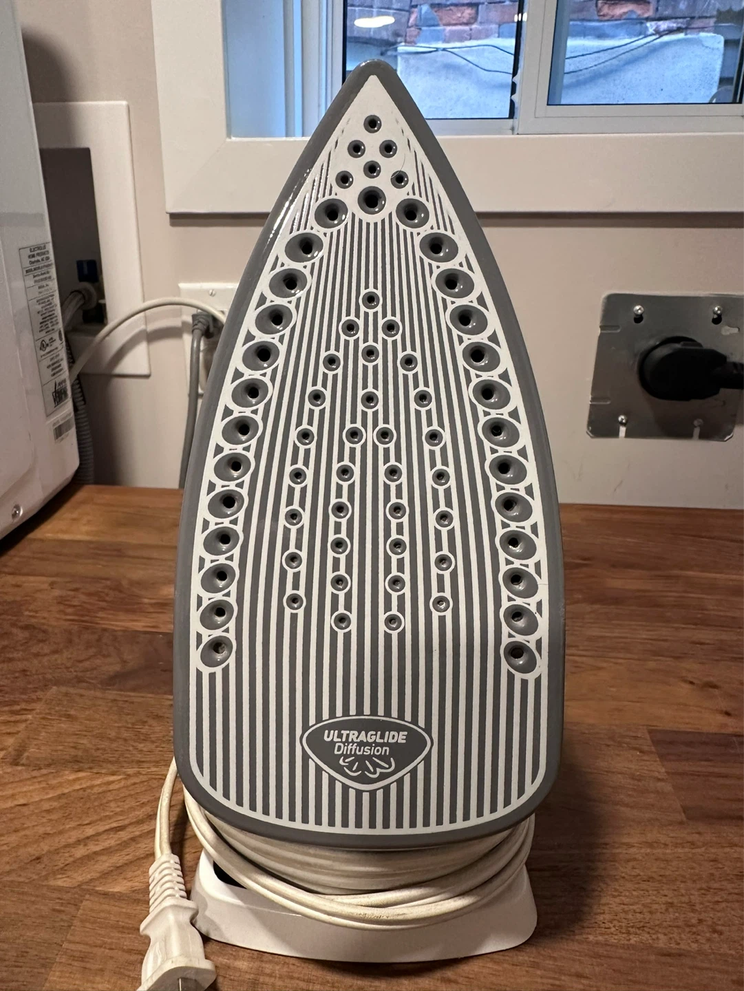 T-fal Ultraglide Diffusion Steam Iron - photo 3