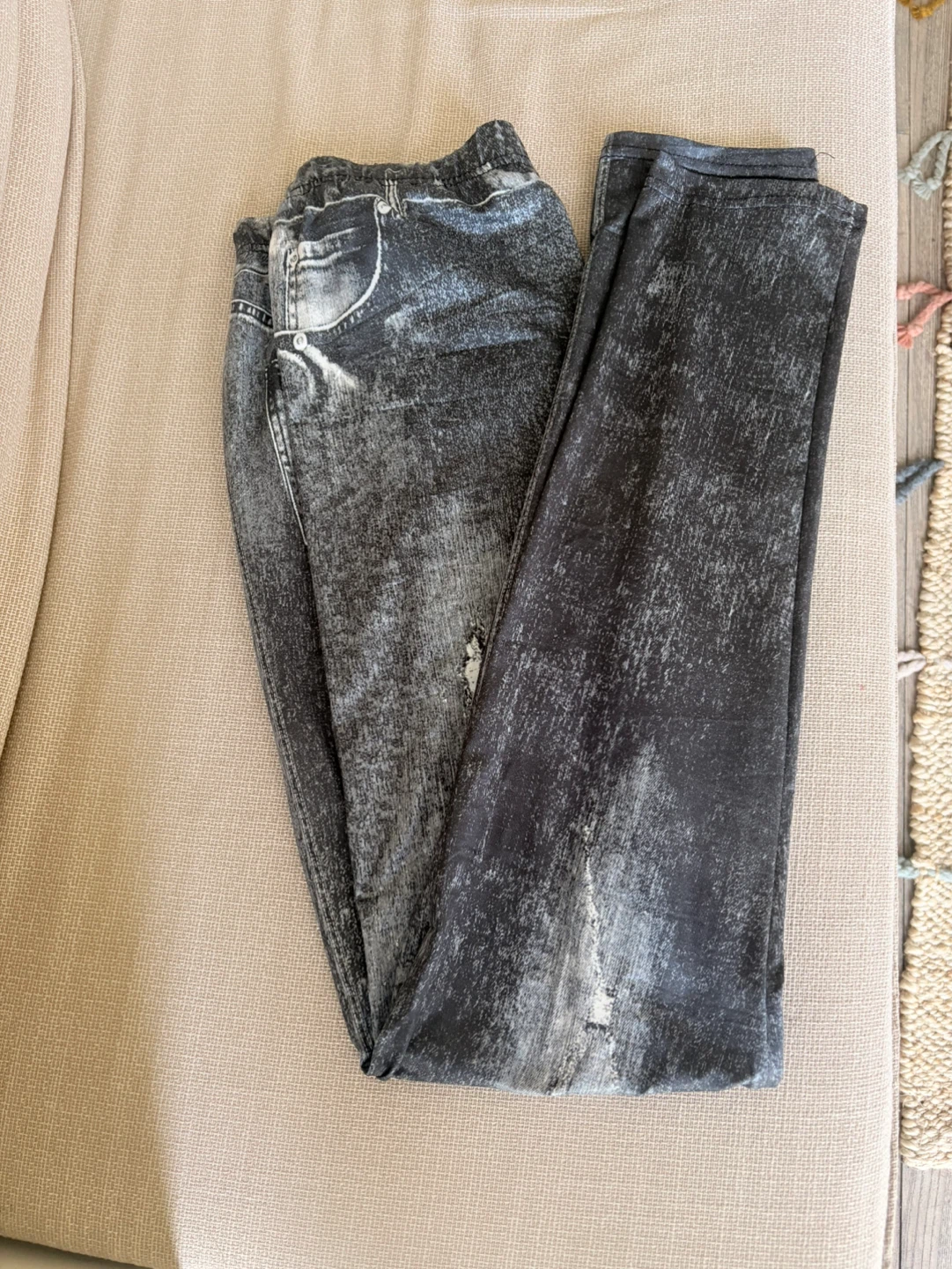 Women's Distressed Denim Print Leggings - photo 5
