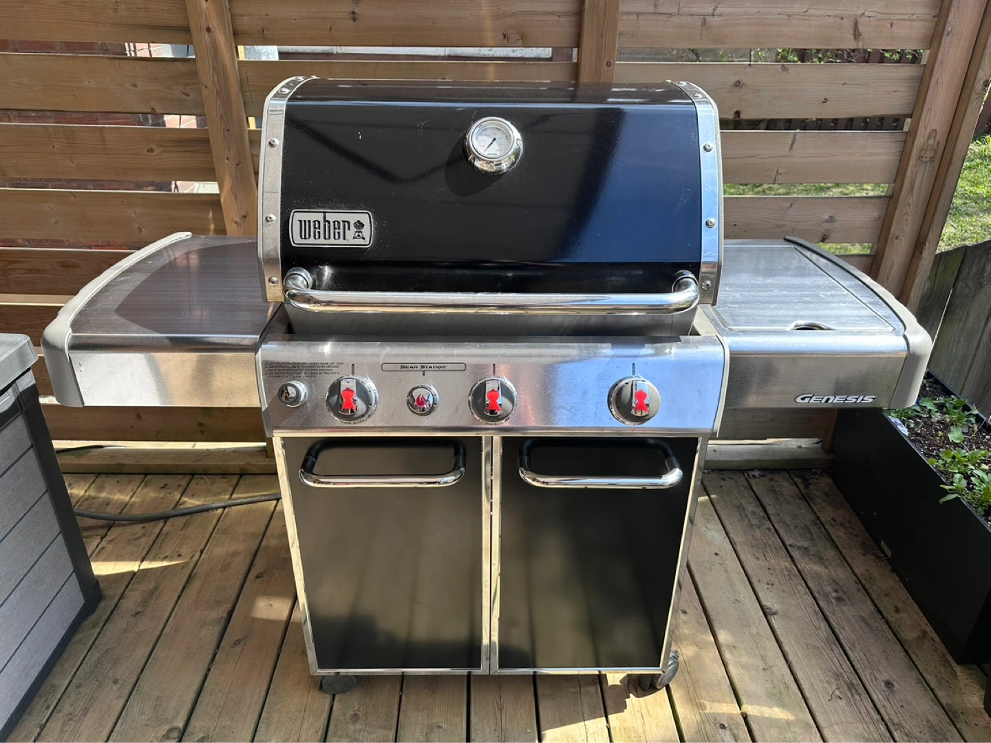 Weber Genesis Natural Gas BBQ