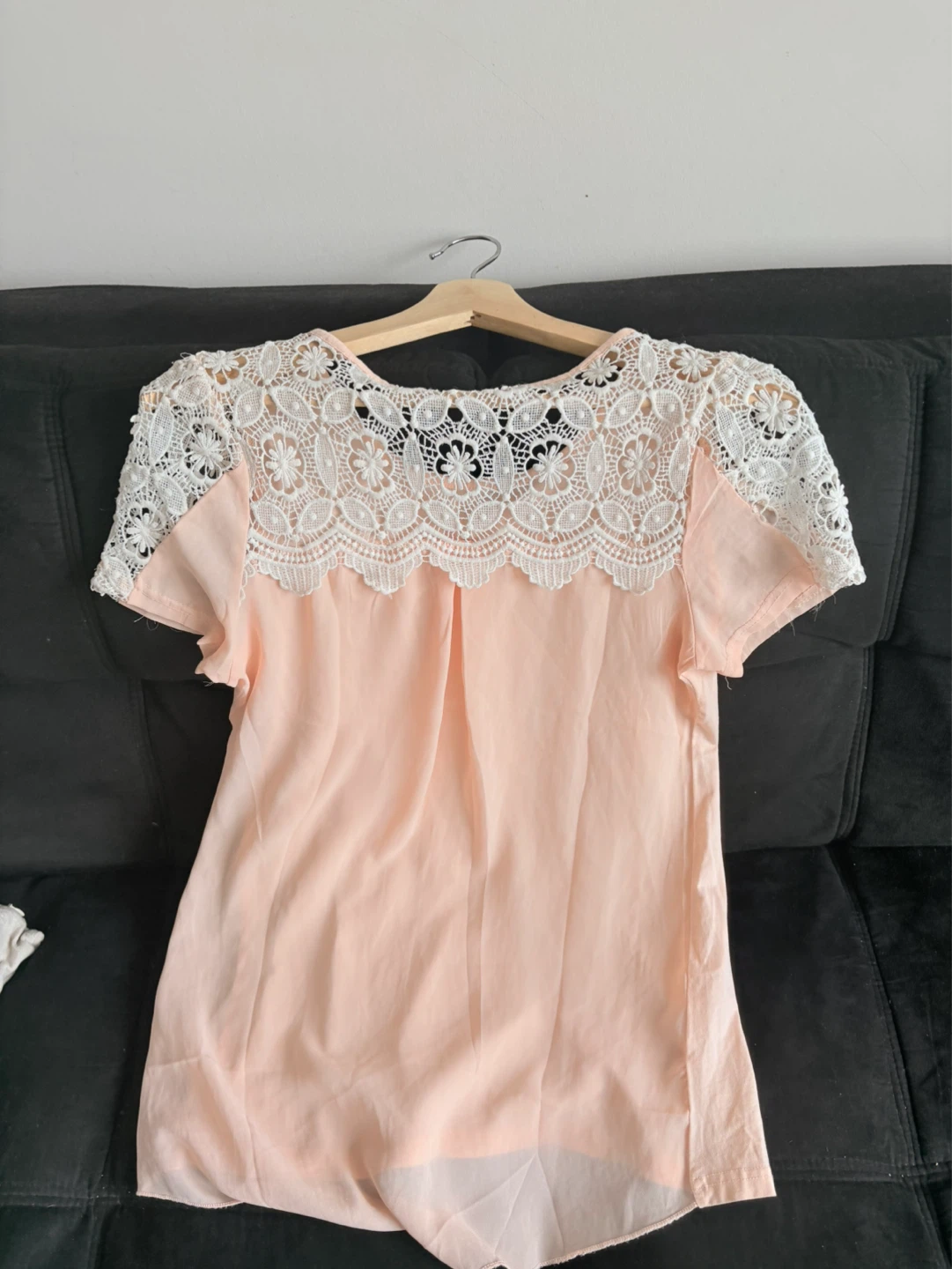 Pink Short Sleeve T-Shirt with White Lace - photo 2