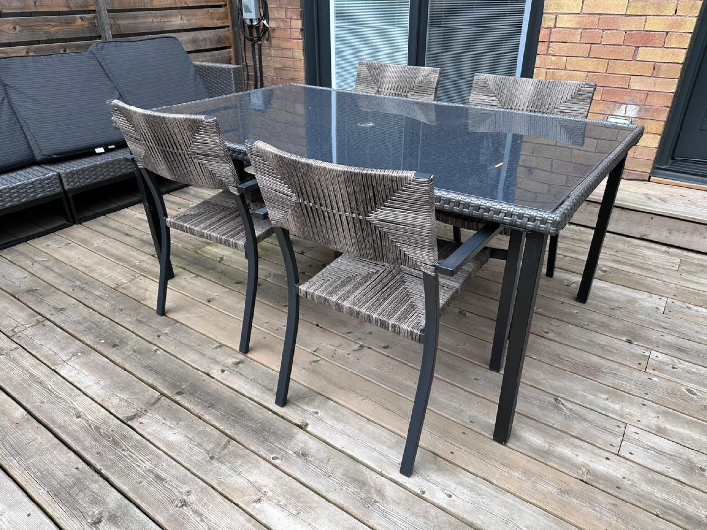 Outdoor Table and Chairs (8)