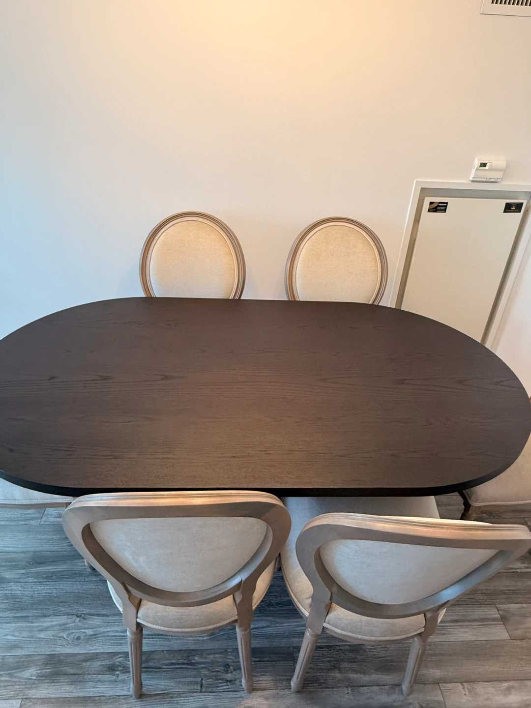 Rh Dining Table and 6 Italian Frame chair with velvet fabric - photo 4