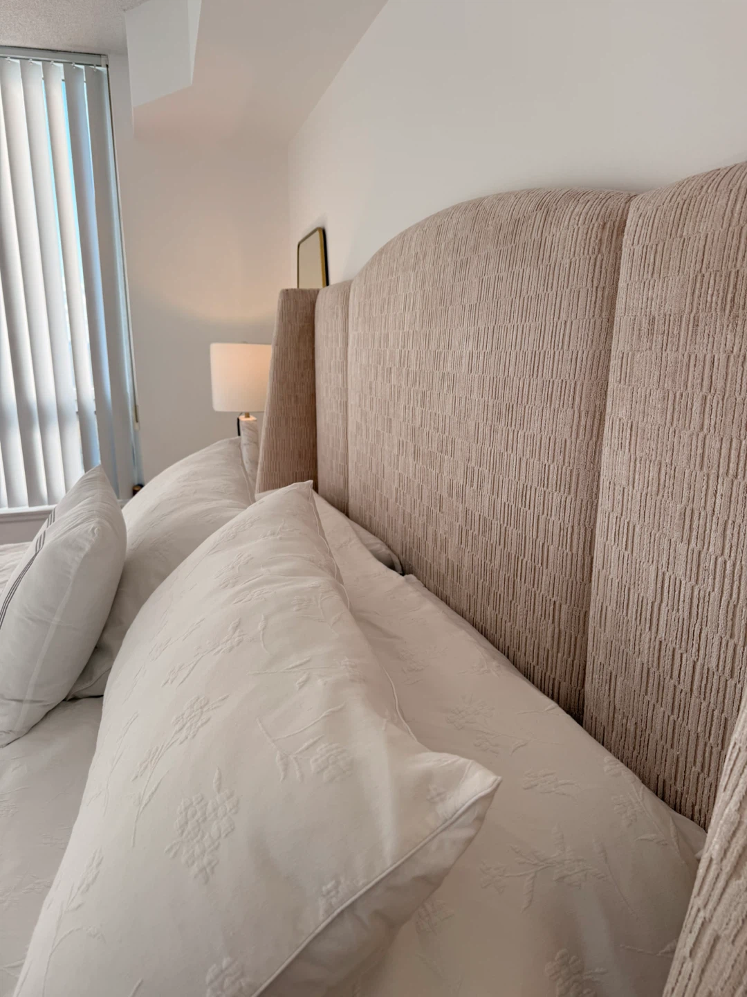 Bed frame King size with mattress