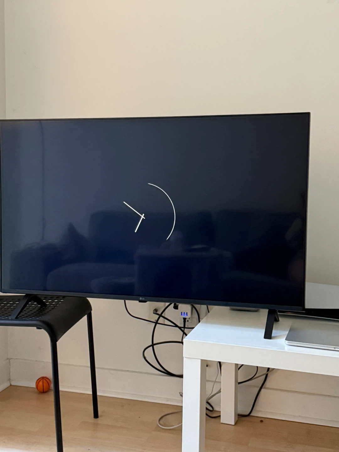 LG Smart TV 50 inches - photo 3