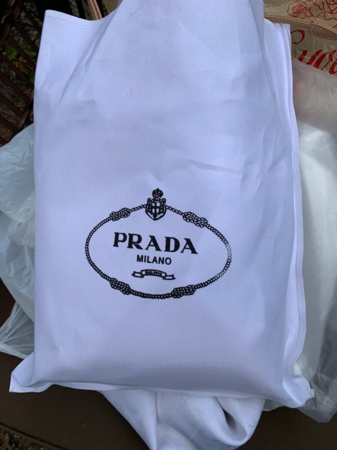 Prada Raffia Bucket Bag in Long Island great neck