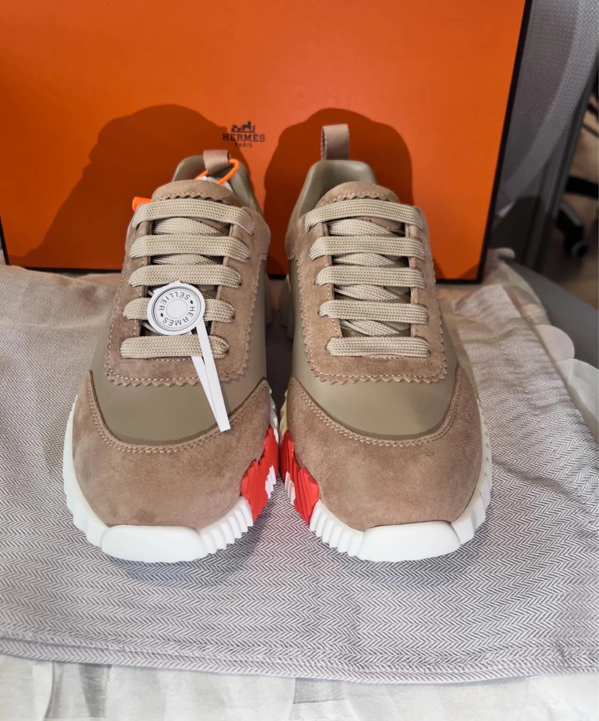 Hermès Sneakers - Beige Suede & Leather - photo 3