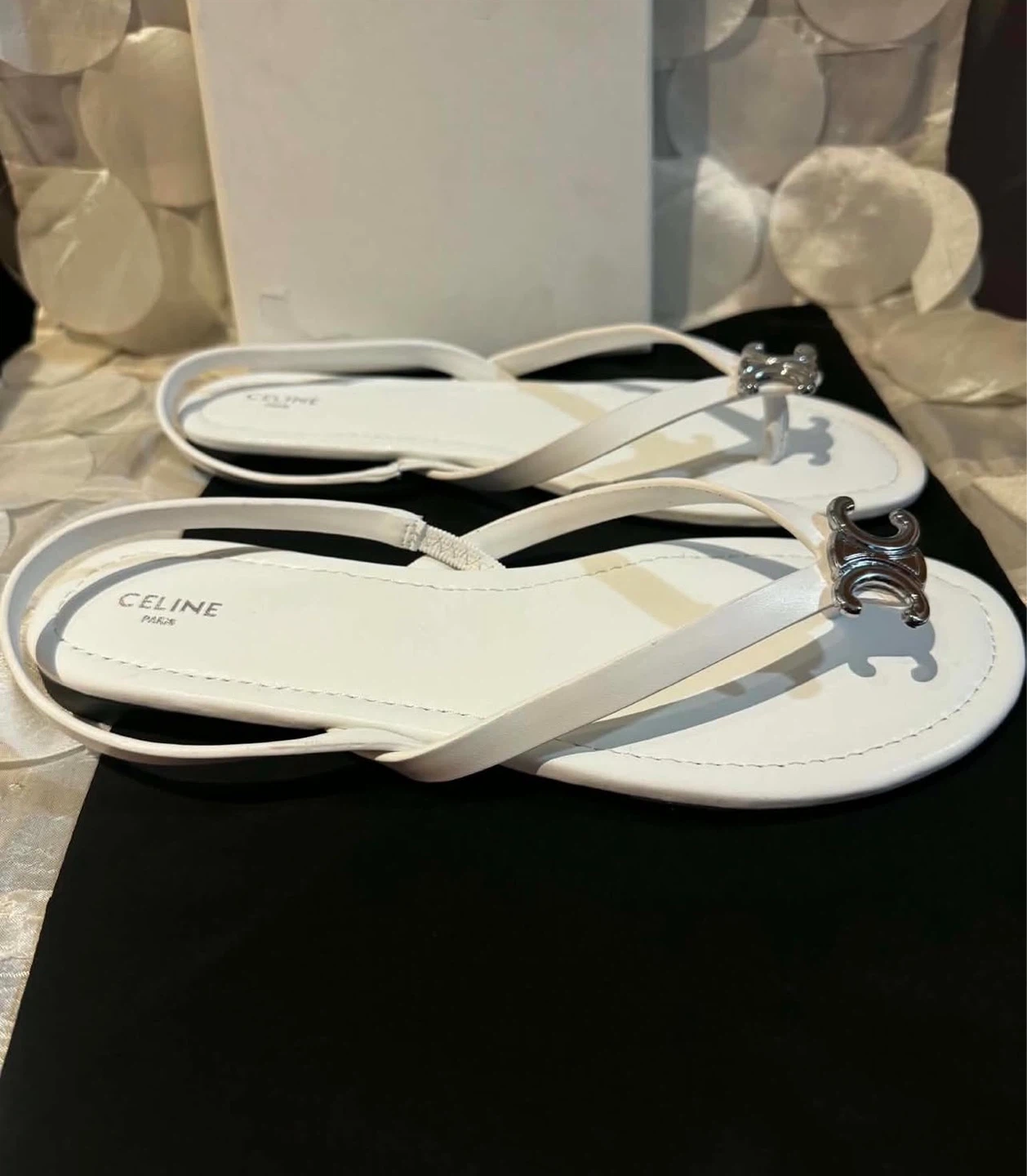 CELINE Paris White Thong Sandals with Triomphe Logo Size 37 - photo 3