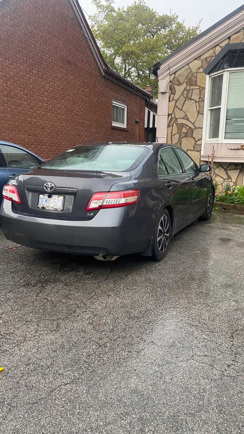 2012 Toyota Camry LE Sedan - photo 3