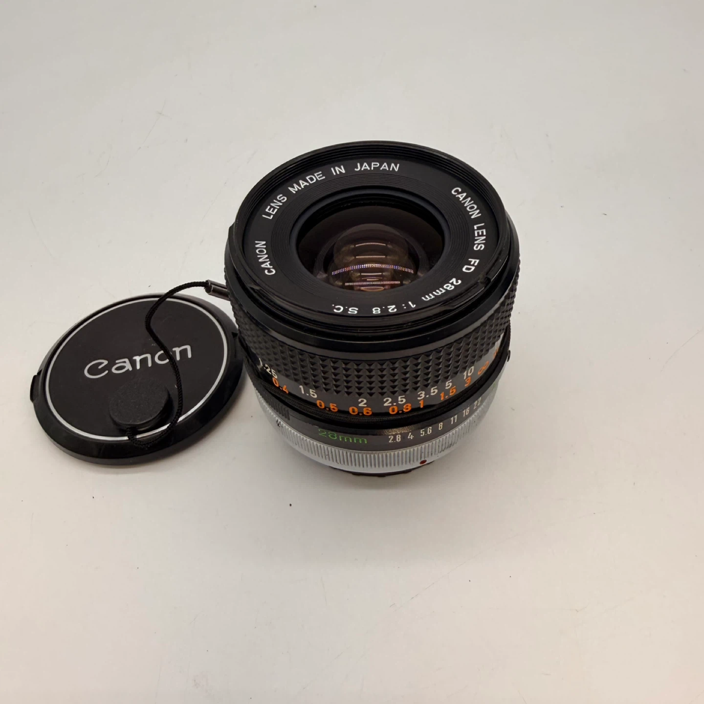 Canon FD 28mm f/2.8 S.C. Wide Angle Lens w/ Case Made in Japan - photo 3