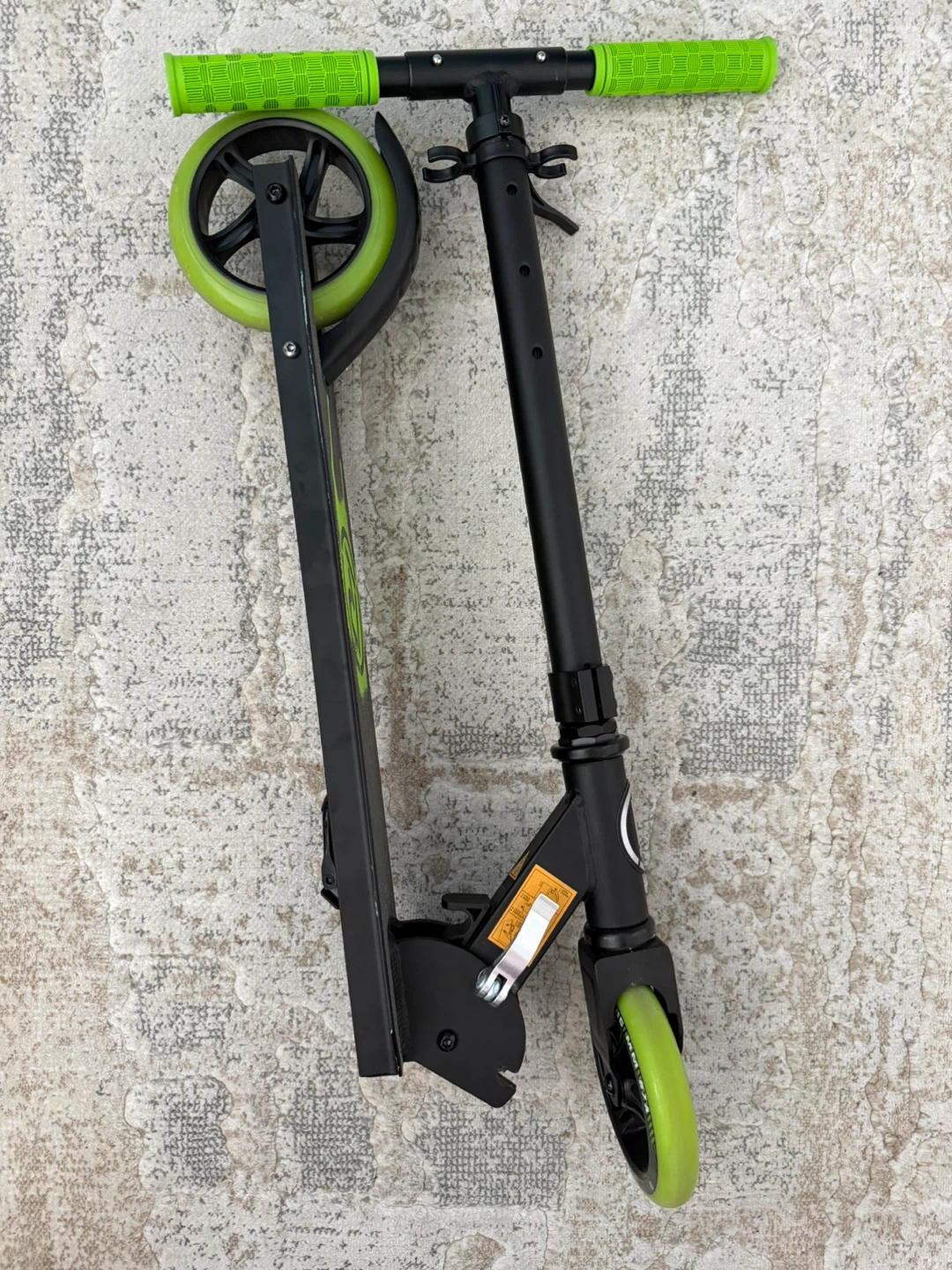 Rogue Scooter - Black with Green Accents - photo 2