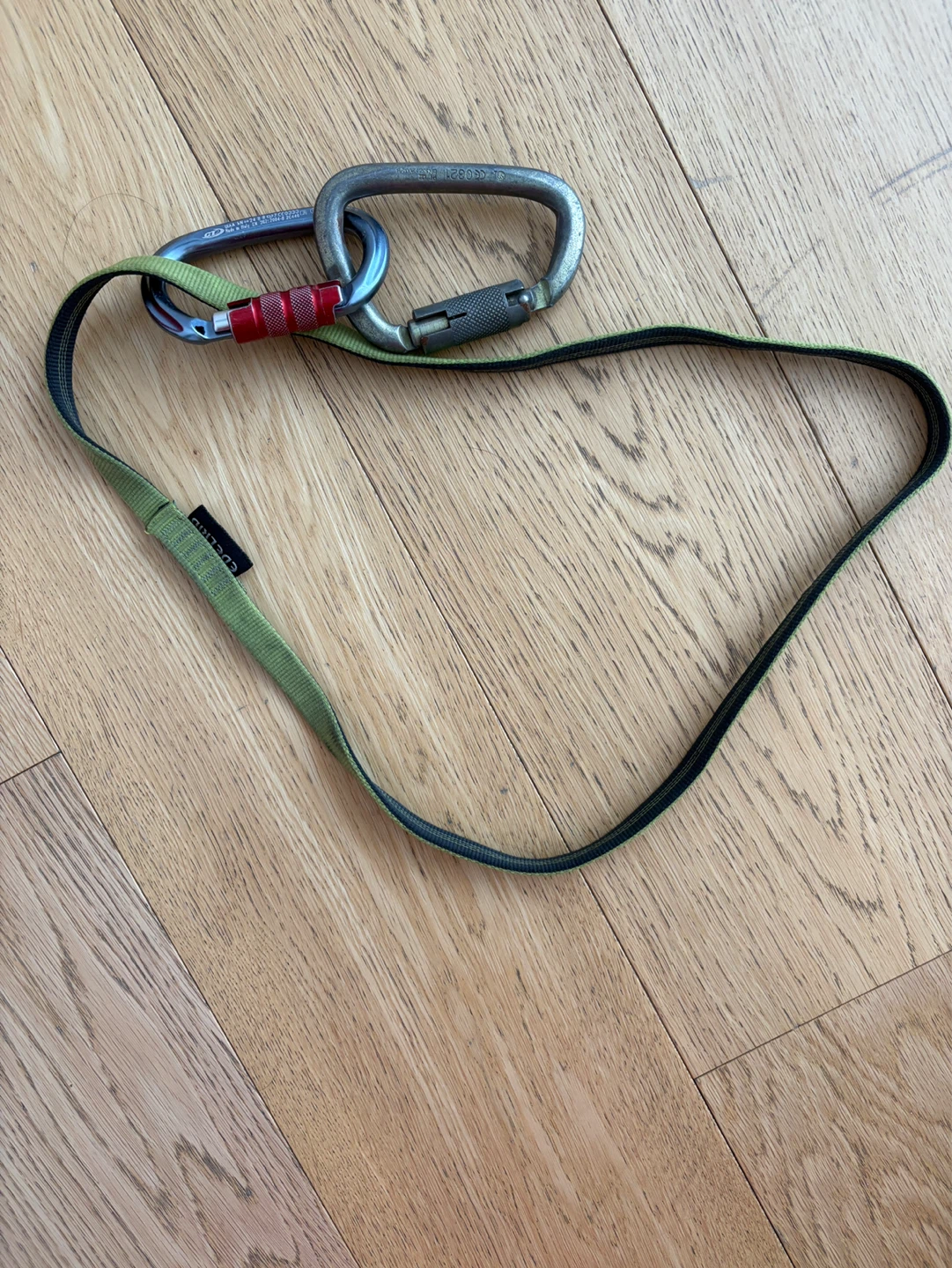 Carabiners - CT Pillar & Yoke with band