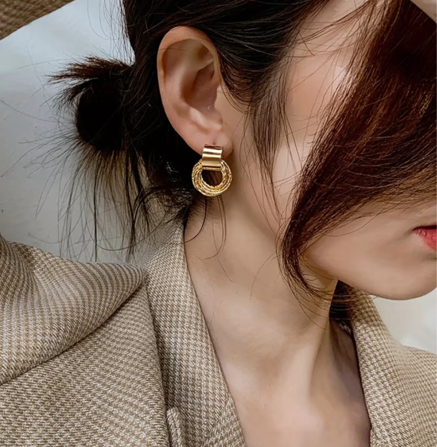 Gold-Colored Multi-Hoop Drop Earrings - photo 5