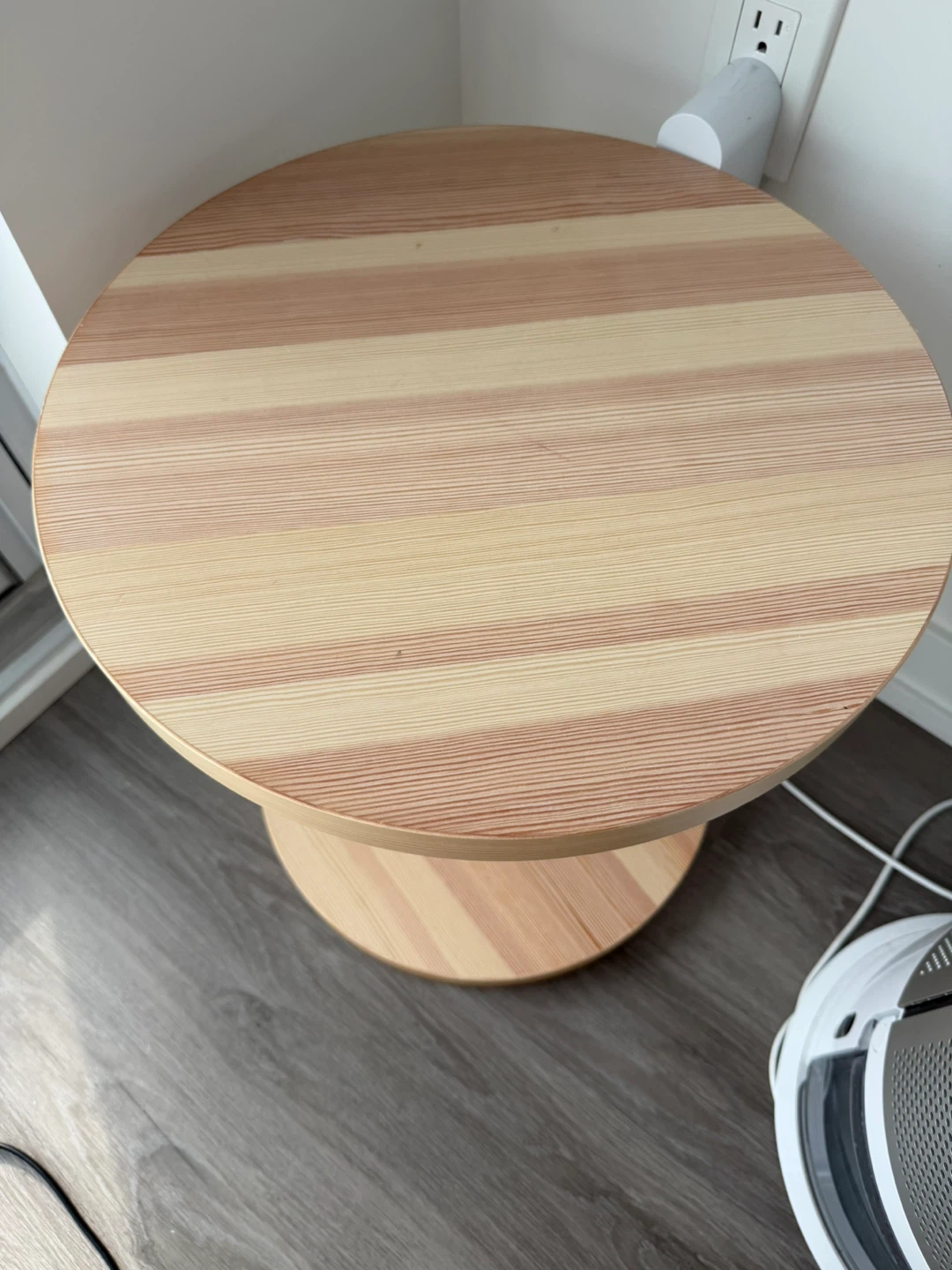 Round Wood Side Table - photo 3
