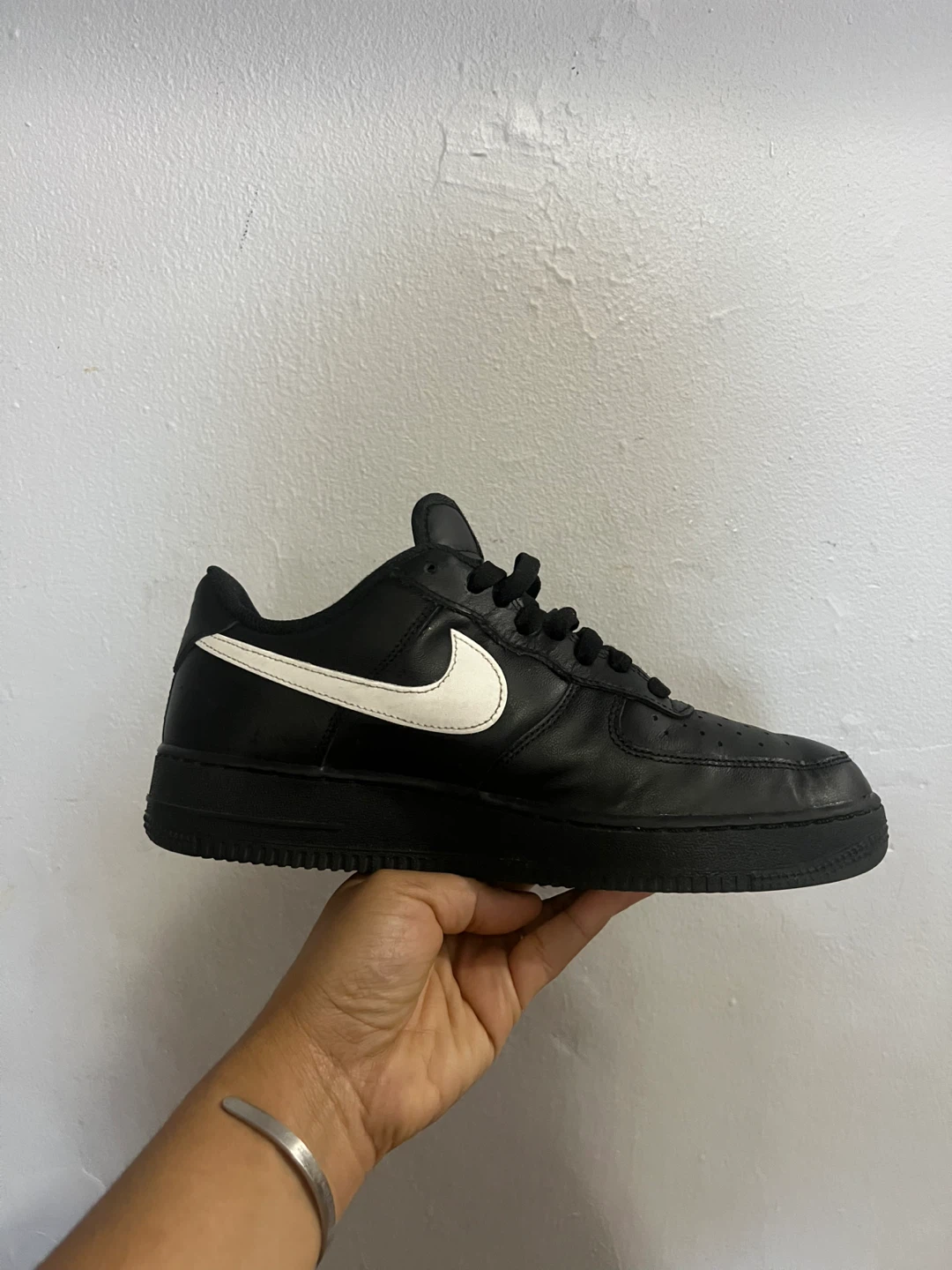Nike Air Force 1 Low - Black - US 8.5 - photo 2