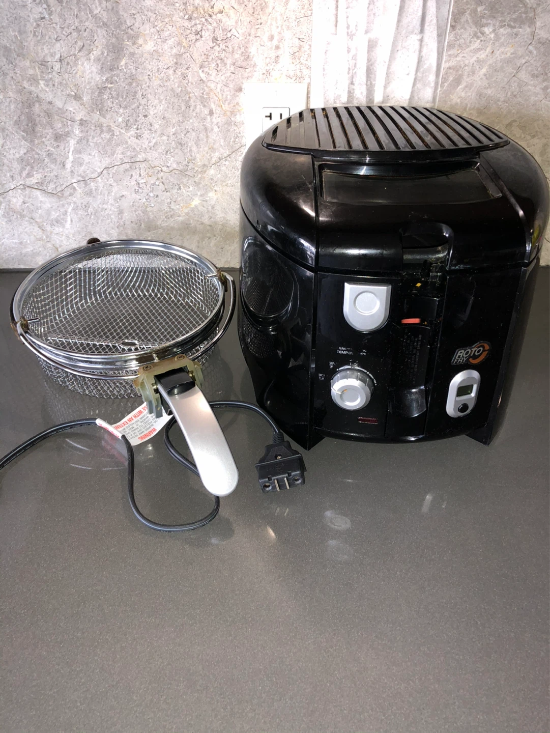 DeLonghi Roto Fry Cool Touch Low Oil Deep Fryer