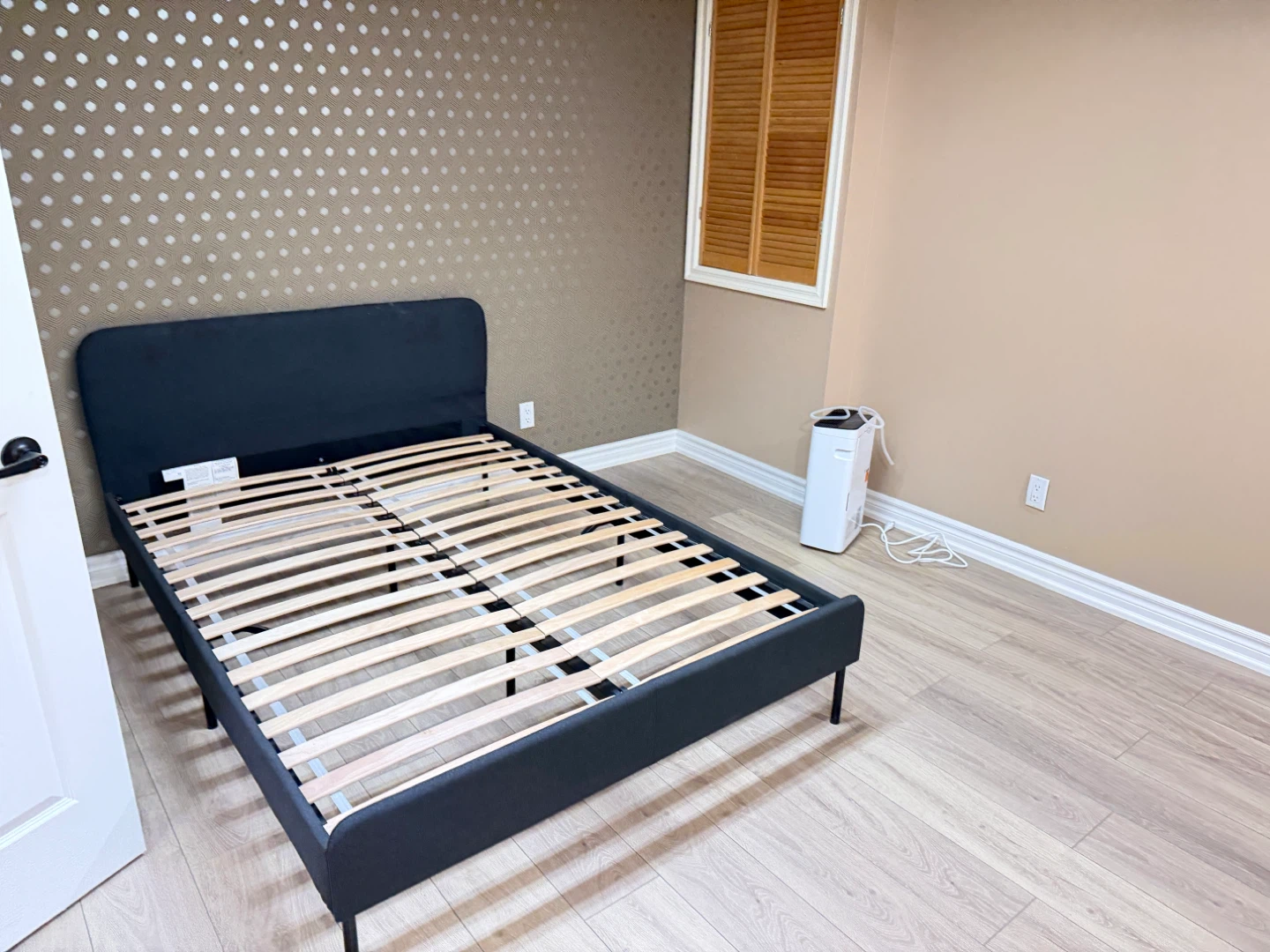 Room near UTM with private bathroom